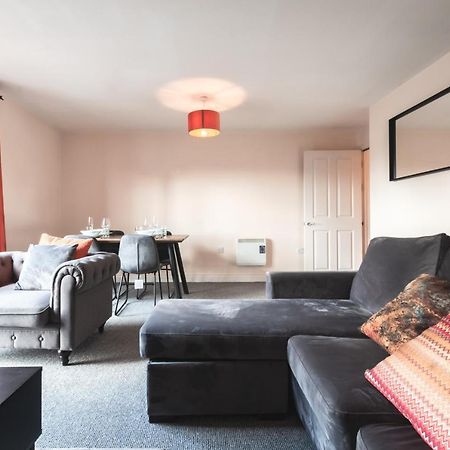 Best Price! 2 Bed City Centre - 4 Single Beds Or 2 Super King, Smart Tvs, Sofa Bed & Free Secure Parking サウサンプトン エクステリア 写真