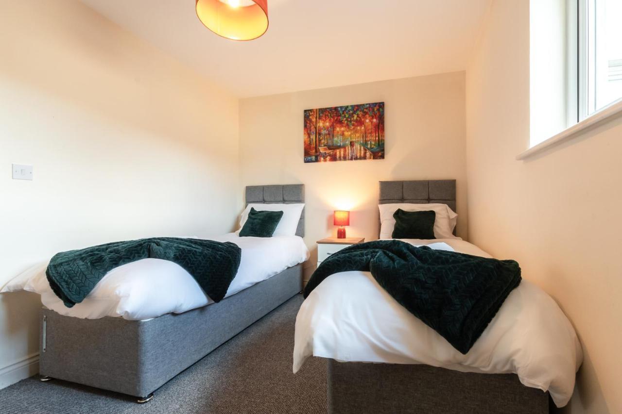 Best Price! 2 Bed City Centre - 4 Single Beds Or 2 Super King, Smart Tvs, Sofa Bed & Free Secure Parking サウサンプトン エクステリア 写真
