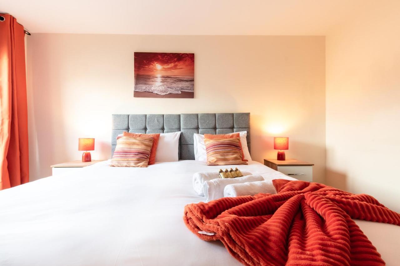 Best Price! 2 Bed City Centre - 4 Single Beds Or 2 Super King, Smart Tvs, Sofa Bed & Free Secure Parking サウサンプトン エクステリア 写真