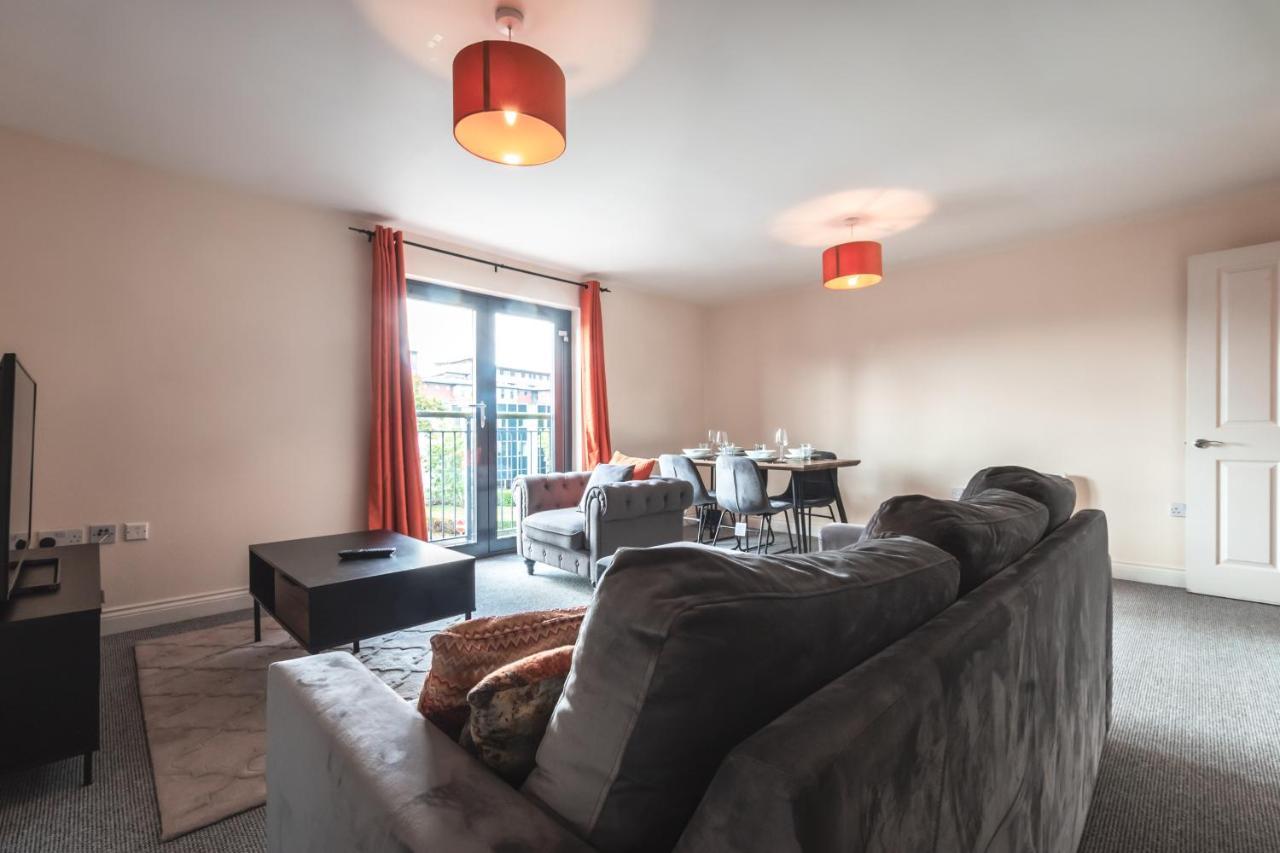 Best Price! 2 Bed City Centre - 4 Single Beds Or 2 Super King, Smart Tvs, Sofa Bed & Free Secure Parking サウサンプトン エクステリア 写真