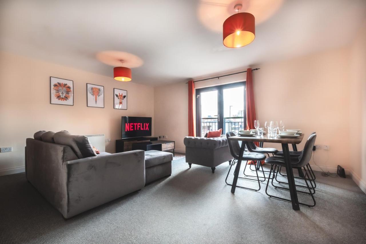 Best Price! 2 Bed City Centre - 4 Single Beds Or 2 Super King, Smart Tvs, Sofa Bed & Free Secure Parking サウサンプトン エクステリア 写真