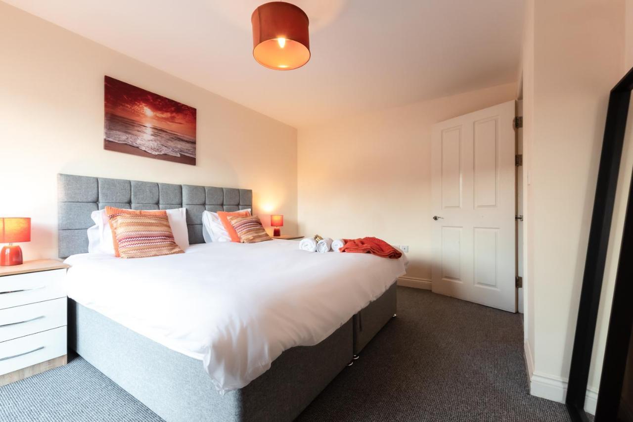 Best Price! 2 Bed City Centre - 4 Single Beds Or 2 Super King, Smart Tvs, Sofa Bed & Free Secure Parking サウサンプトン エクステリア 写真