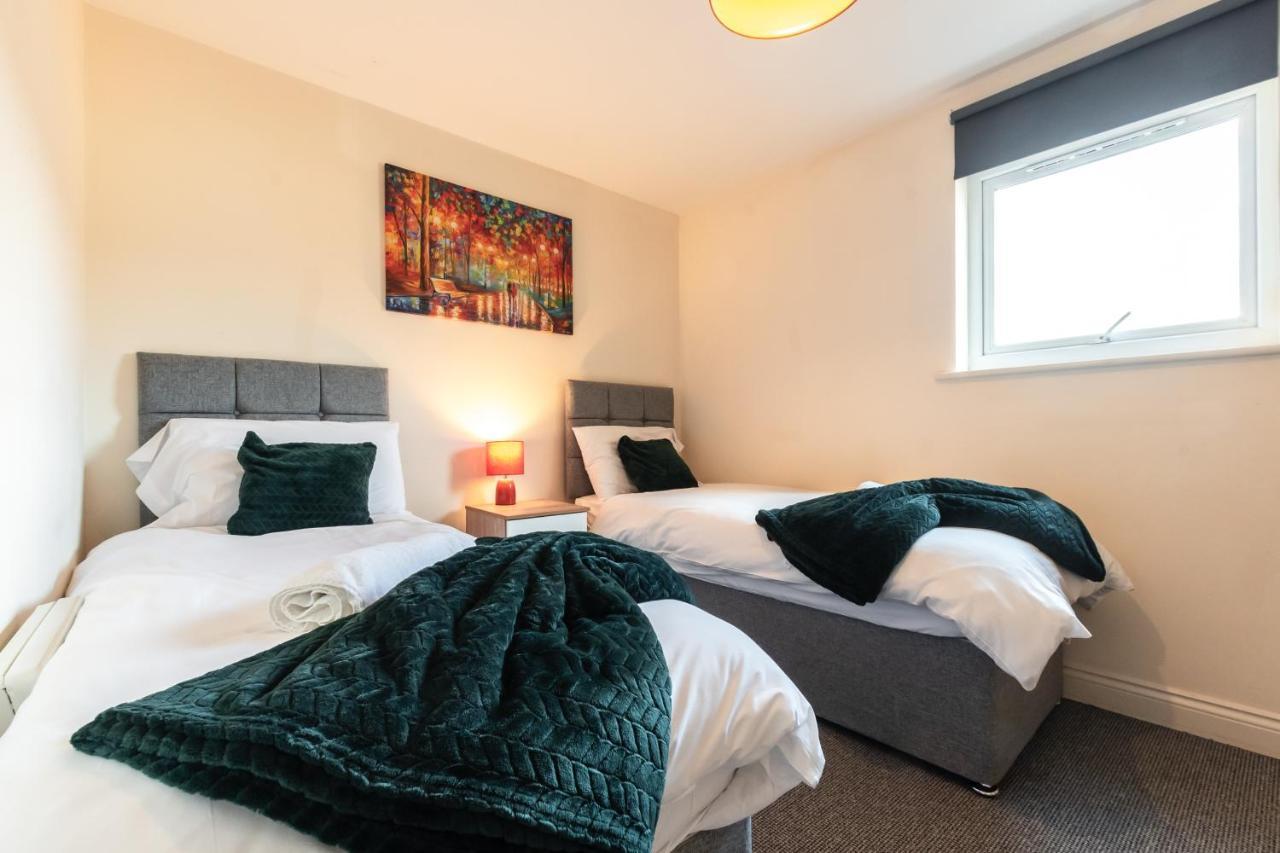 Best Price! 2 Bed City Centre - 4 Single Beds Or 2 Super King, Smart Tvs, Sofa Bed & Free Secure Parking サウサンプトン エクステリア 写真